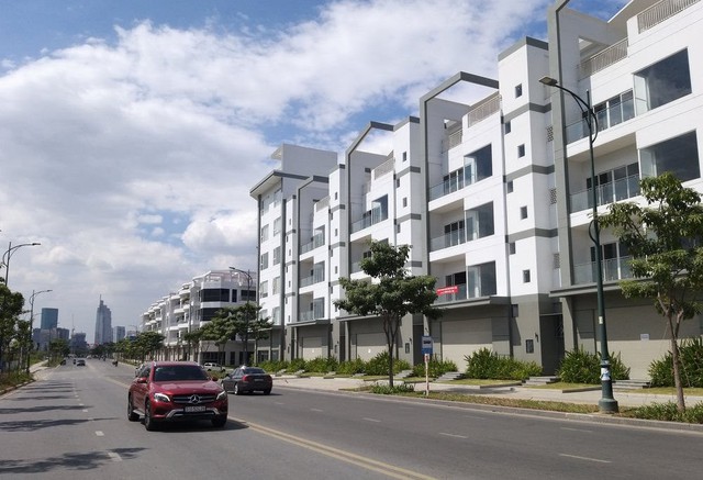 Doanh nghiệp địa ốc “thắt lưng buộc bụng” nhưng vẫn có niềm tin mãnh liệt vào thị trường? - Ảnh 2. Doanh nghiệp địa ốc “thắt lưng buộc bụng” nhưng vẫn có niềm tin mãnh liệt vào thị trường? - Ảnh 2.