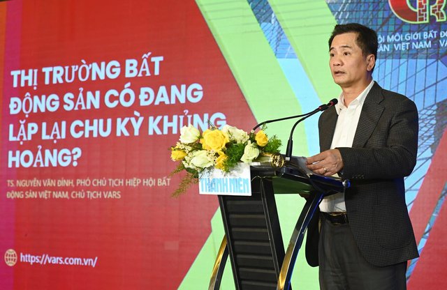 Thị trường bất động sản đang lặp lại chu kỳ khủng hoảng? - Ảnh 2. Thị trường bất động sản đang lặp lại chu kỳ khủng hoảng? - Ảnh 2.